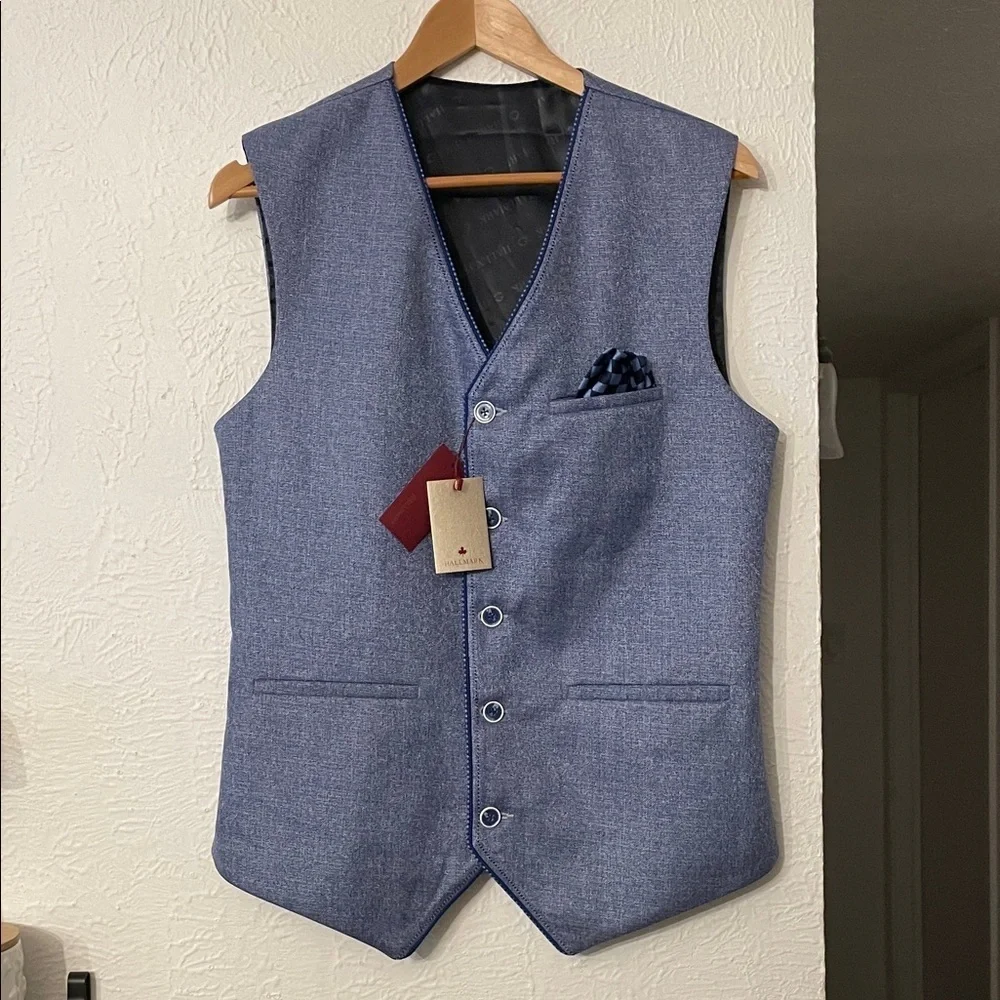 NWT Hallmark Classic Gray Men's Vest